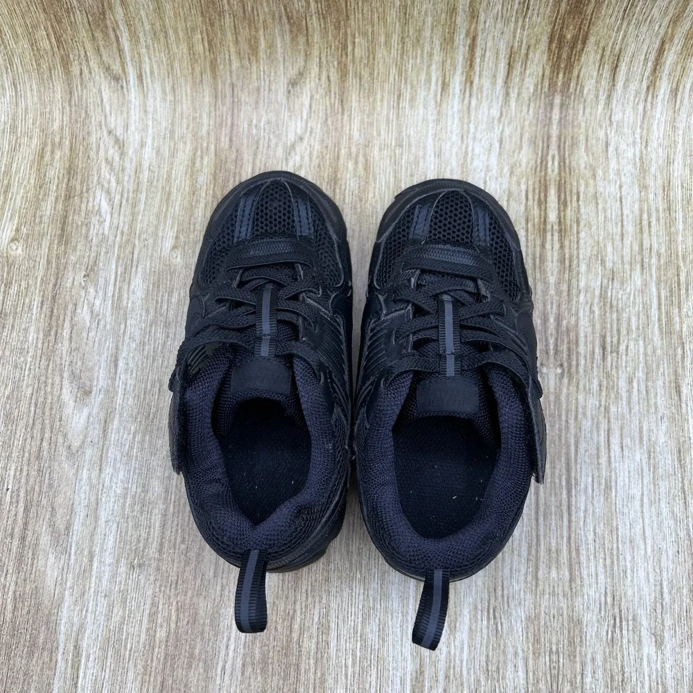 Nike Vomero 5 Sneakers Kid's Size 10C Black Low Top Athletic Shoes HF7000-007